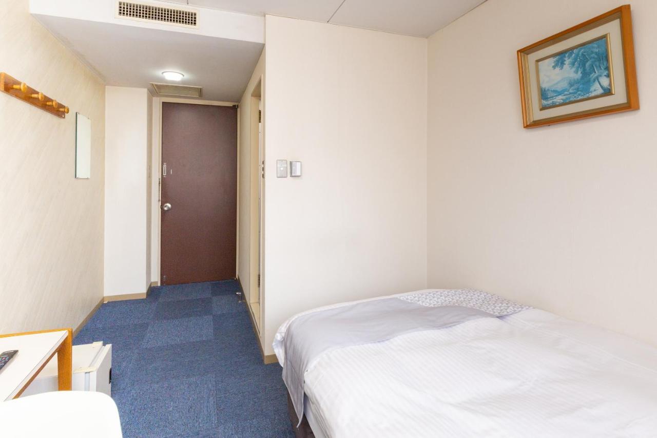 Oyo Joetsu City Hotel Kasugayama Экстерьер фото