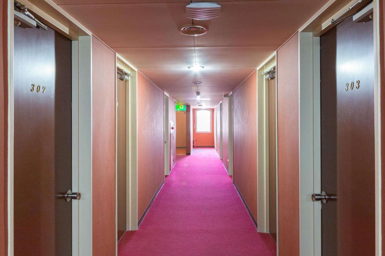 Oyo Joetsu City Hotel Kasugayama Экстерьер фото