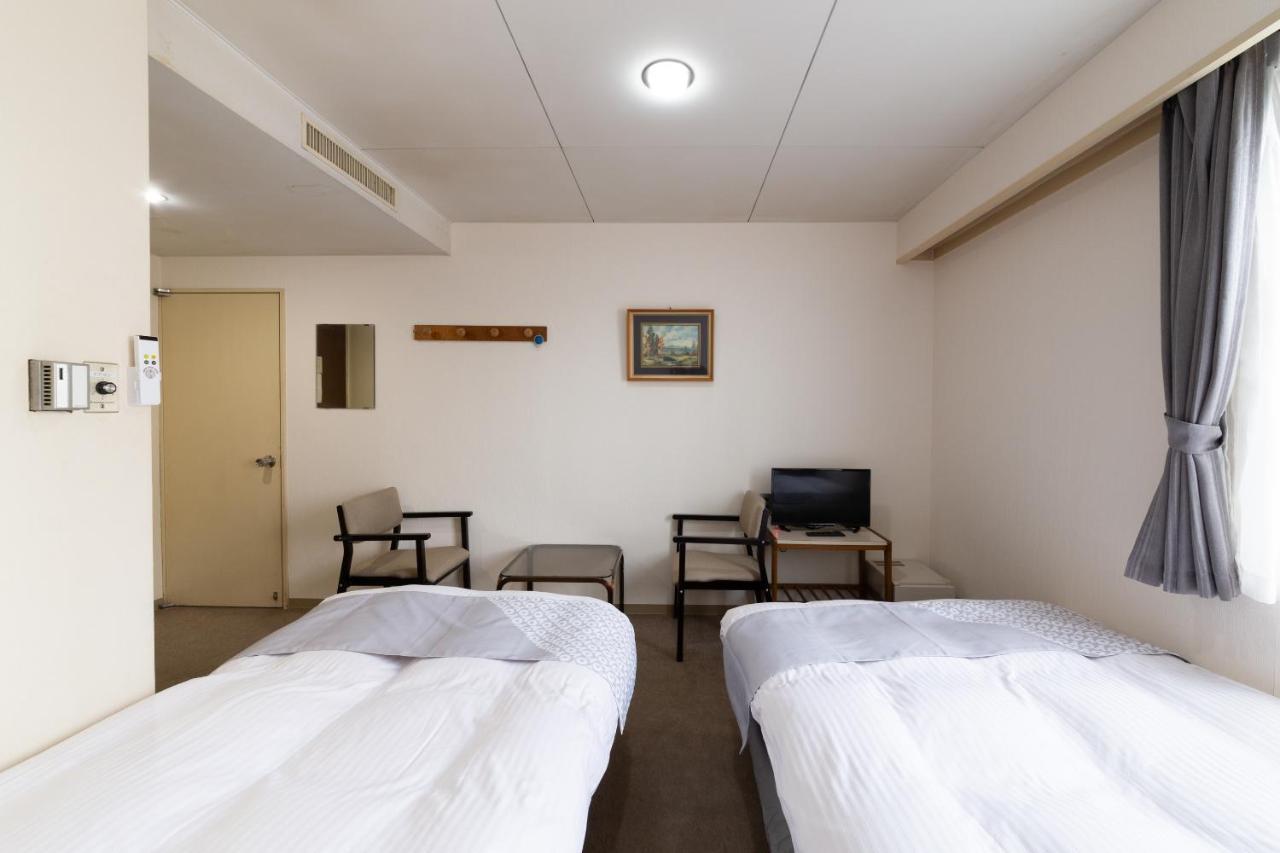 Oyo Joetsu City Hotel Kasugayama Экстерьер фото